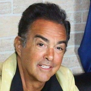 Meet your Posher, Victor